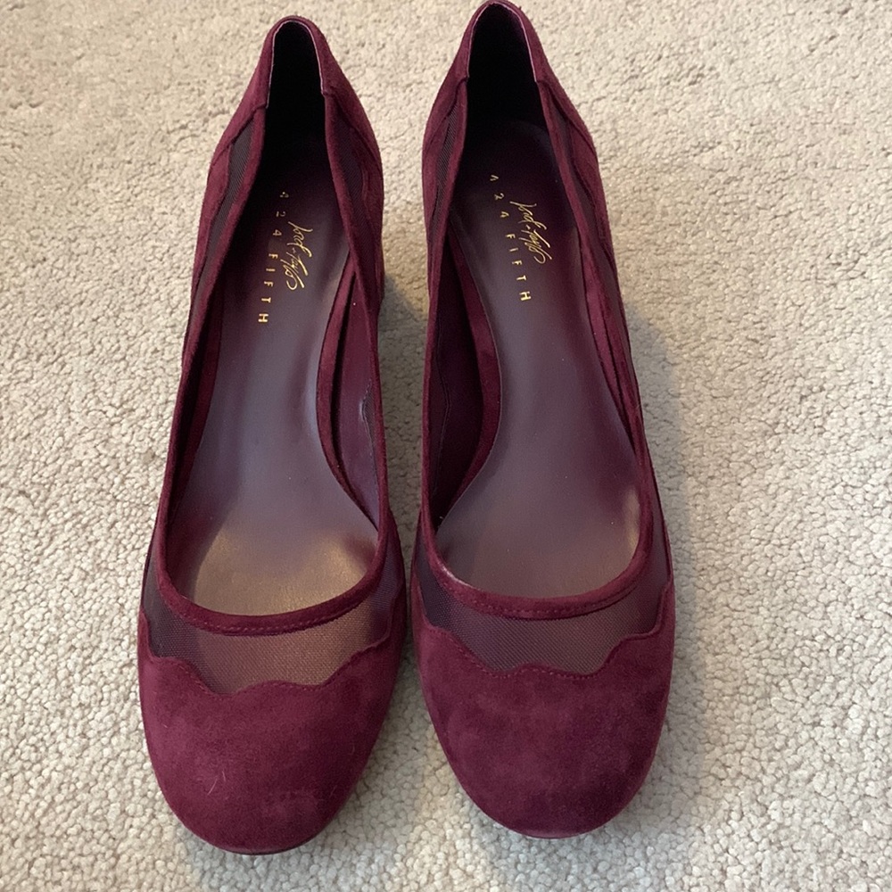 Ladies lord and Taylor suede shoes